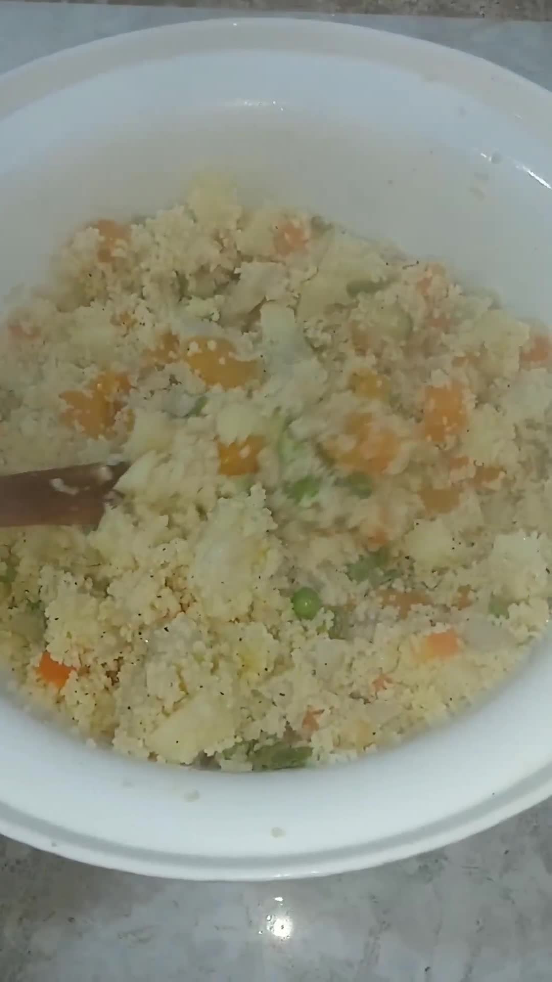 Une image de l'étape 2 de Salade de couscous et légumes de saison.