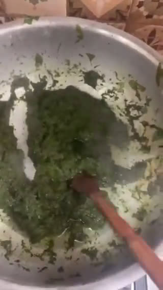 A picture of step 5 of Palak Gosht.