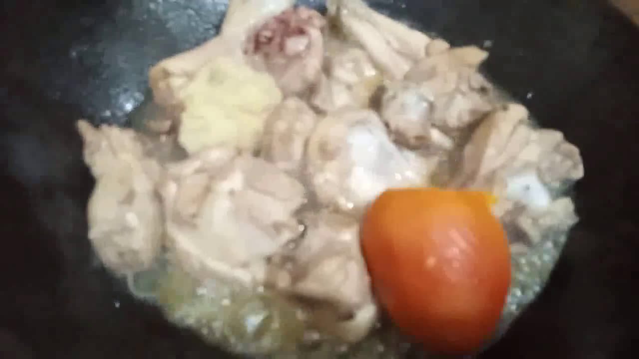 A picture of step 1 of Chicken charsi karahi.