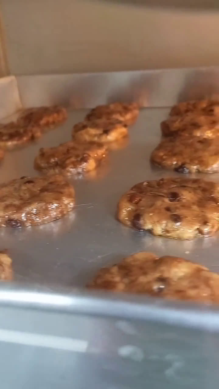 Foto langkah ke 7 dari resep Soft Baked Chocochip (discard sourdough).