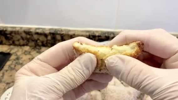 Foto del paso 14 de la receta: Bocaditos de aceite, anís y malatauva