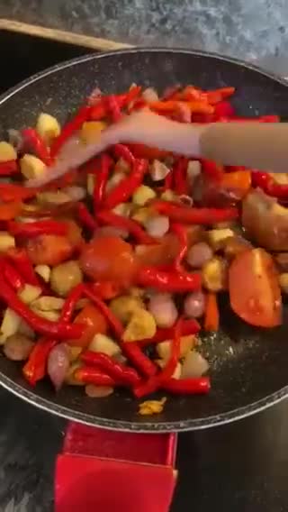 Foto langkah ke 2 dari resep Sambal bawang gurih.