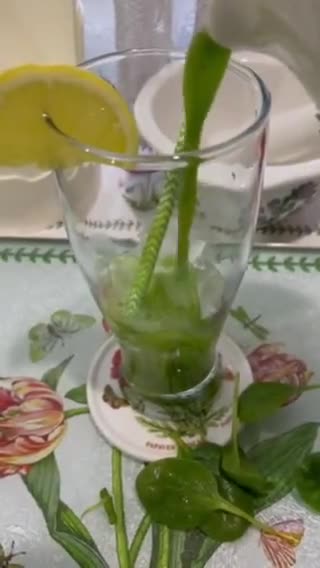 Gambar langkah 2 resipi 👩‍🍳Jus Baby Spinach🍀.