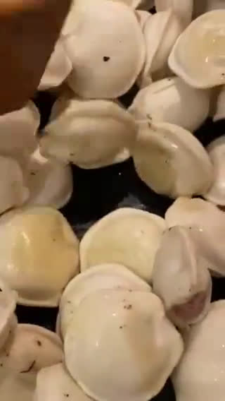Фото кроку 1 до Жареные пельмени с сыром🥟.