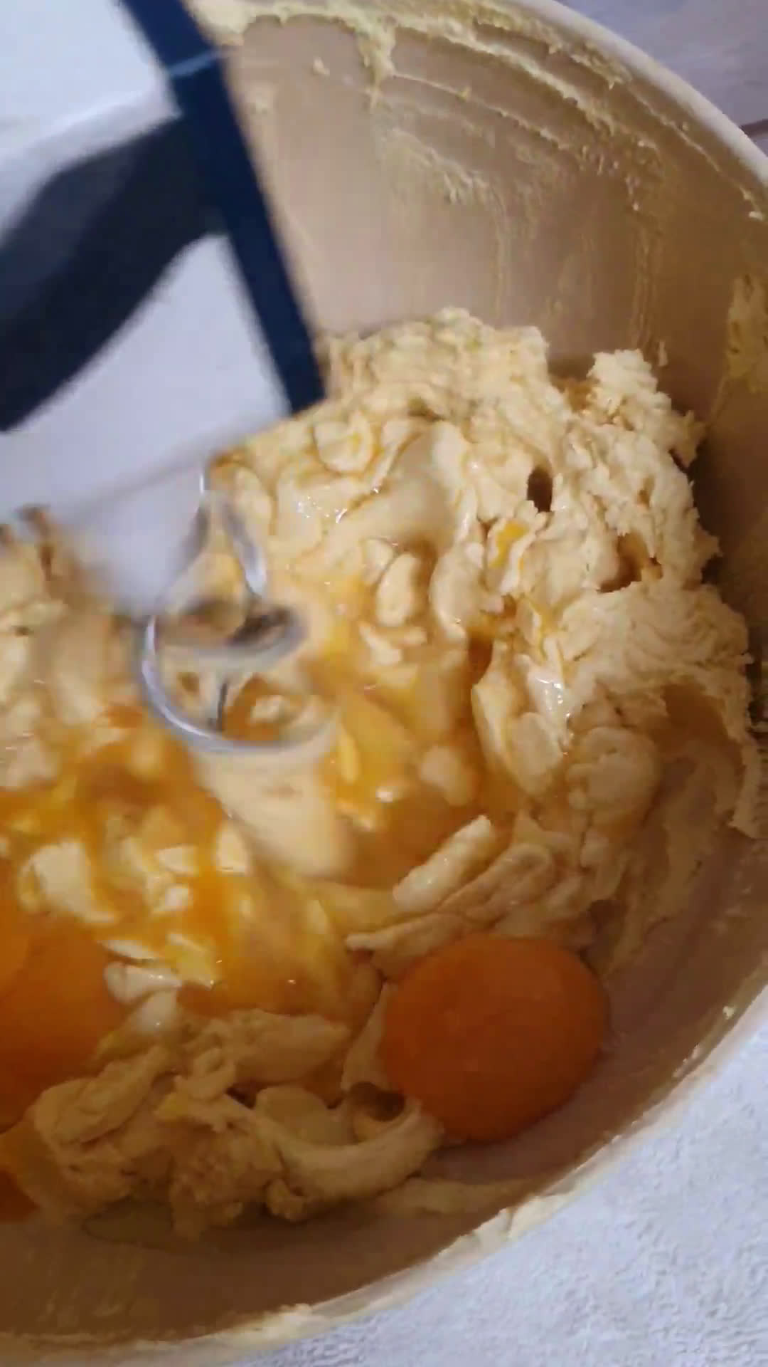 Foto del paso 2 de la receta: Bizcocho pesado para pastel