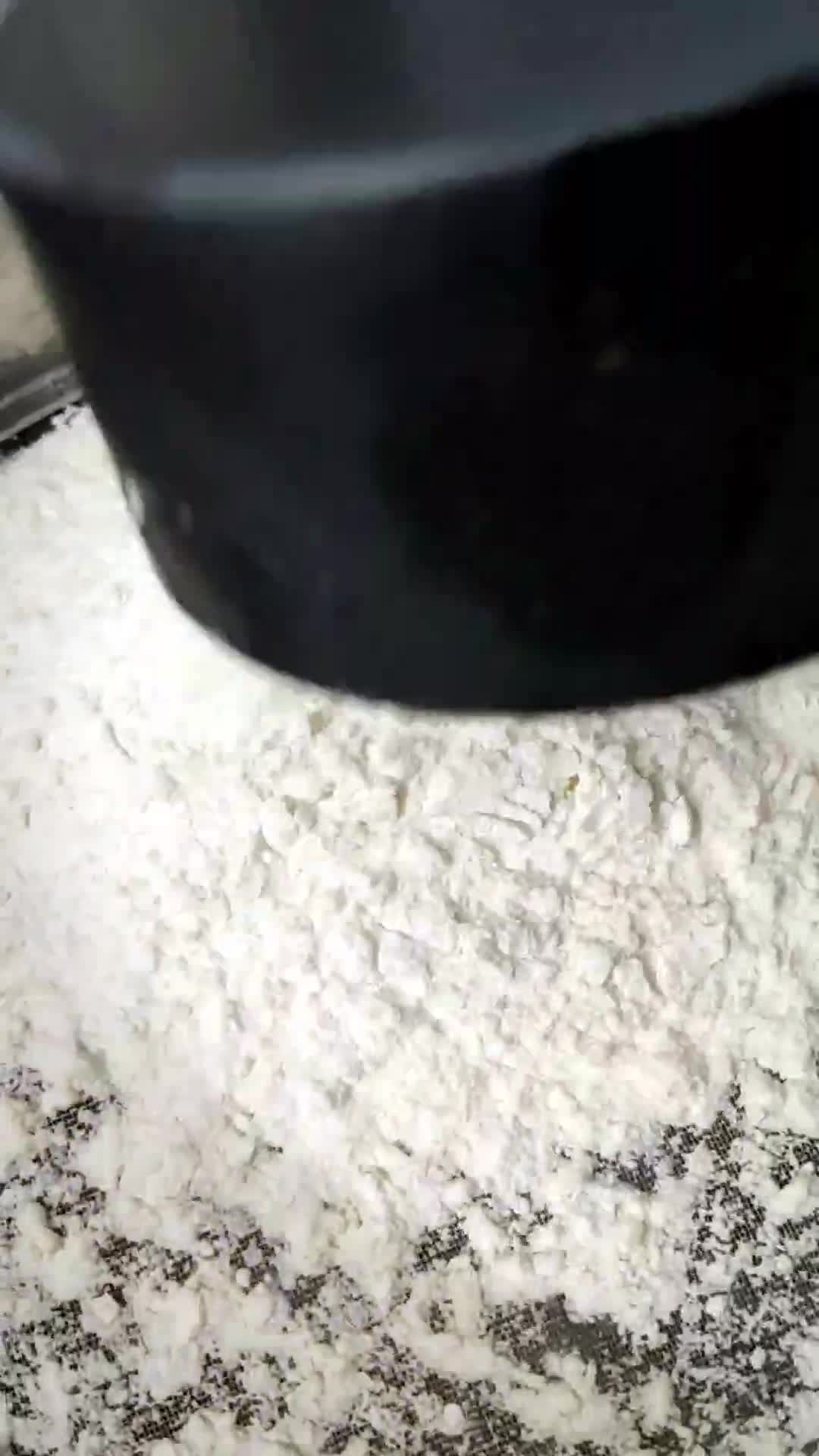 A picture of step 1 of Buttercream Chocolate Cupcakes.