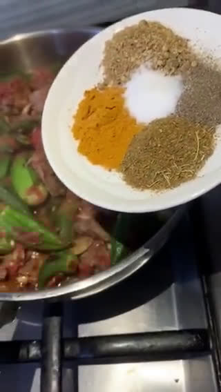 صورة لخطوة 2 من وصفة الباميا باللحم