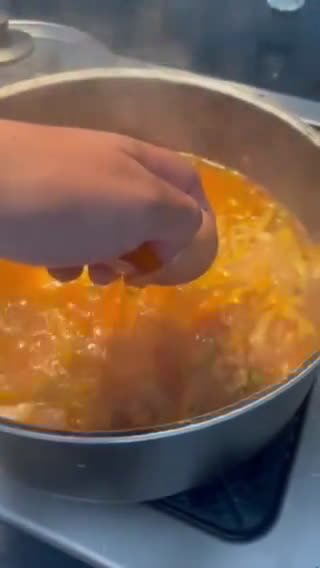 Foto del paso 8 de la receta: Chupe de pescado (jurel)