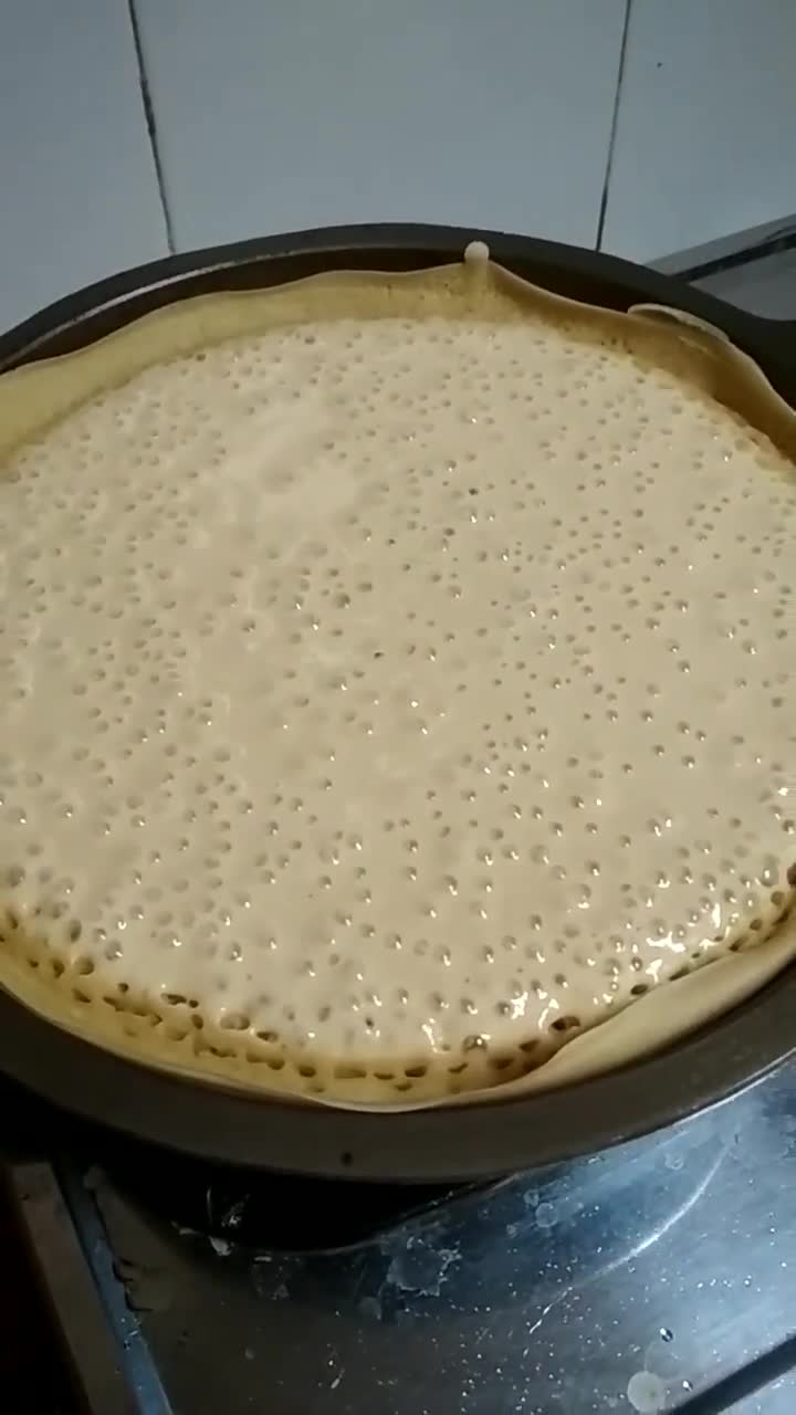 Foto langkah ke 2 dari resep 21. Martabak manis.