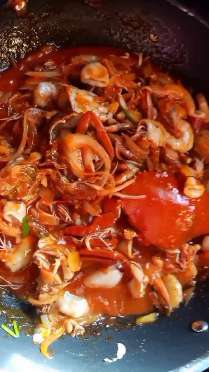 Foto langkah ke 4 dari resep Seafood tumpah🤤.