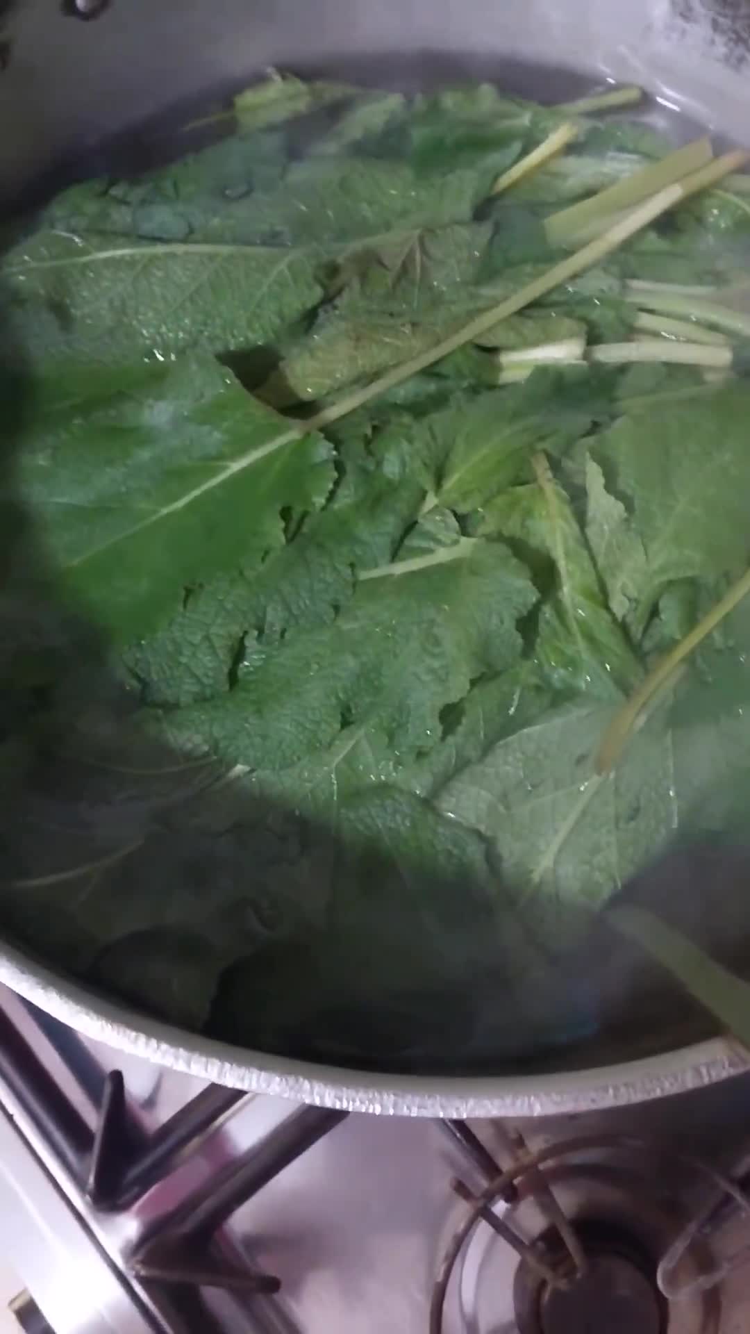 صورة لخطوة 2 من وصفة محشي ورق اللسان