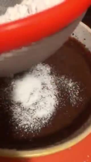 Foto del paso 9 de la receta: Bizcocho de chocolate