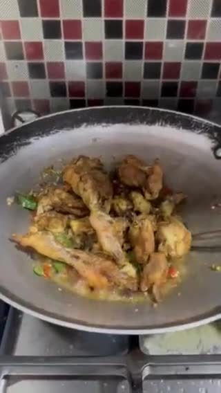 Foto langkah ke 4 dari resep Ayam Chilli Padi.
