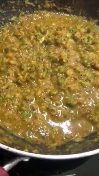 લીલા ચણાની હરીયાળી સબ્જી (Lila Chana Hariyali Sabji Recipe In Gujarati) રેસીપી સ્ટેપ3ફોટો