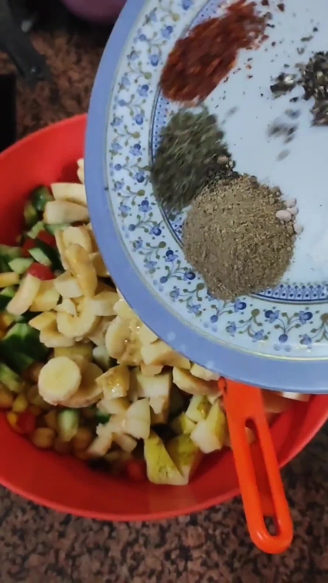 छोले कॉर्न चाट (chole corn chaat recipe in hindi) रेसिपी चरण 3 फोटो