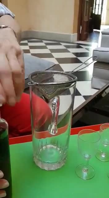 Foto del paso 1 de la receta: Licor de café casero súper simple
