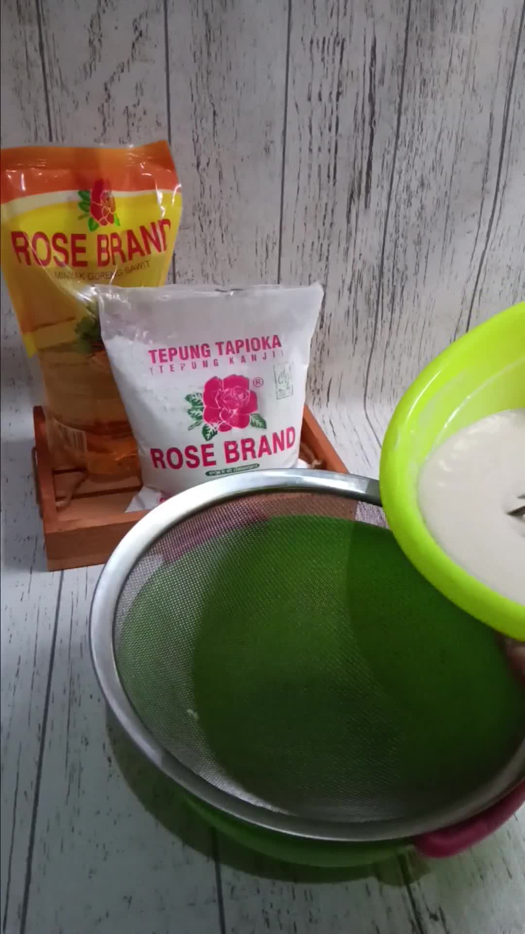 Foto langkah ke 8 dari resep Sosis solo.