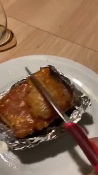 Foto langkah ke 10 dari resep Crispy pork belly (kulit babi krispy).