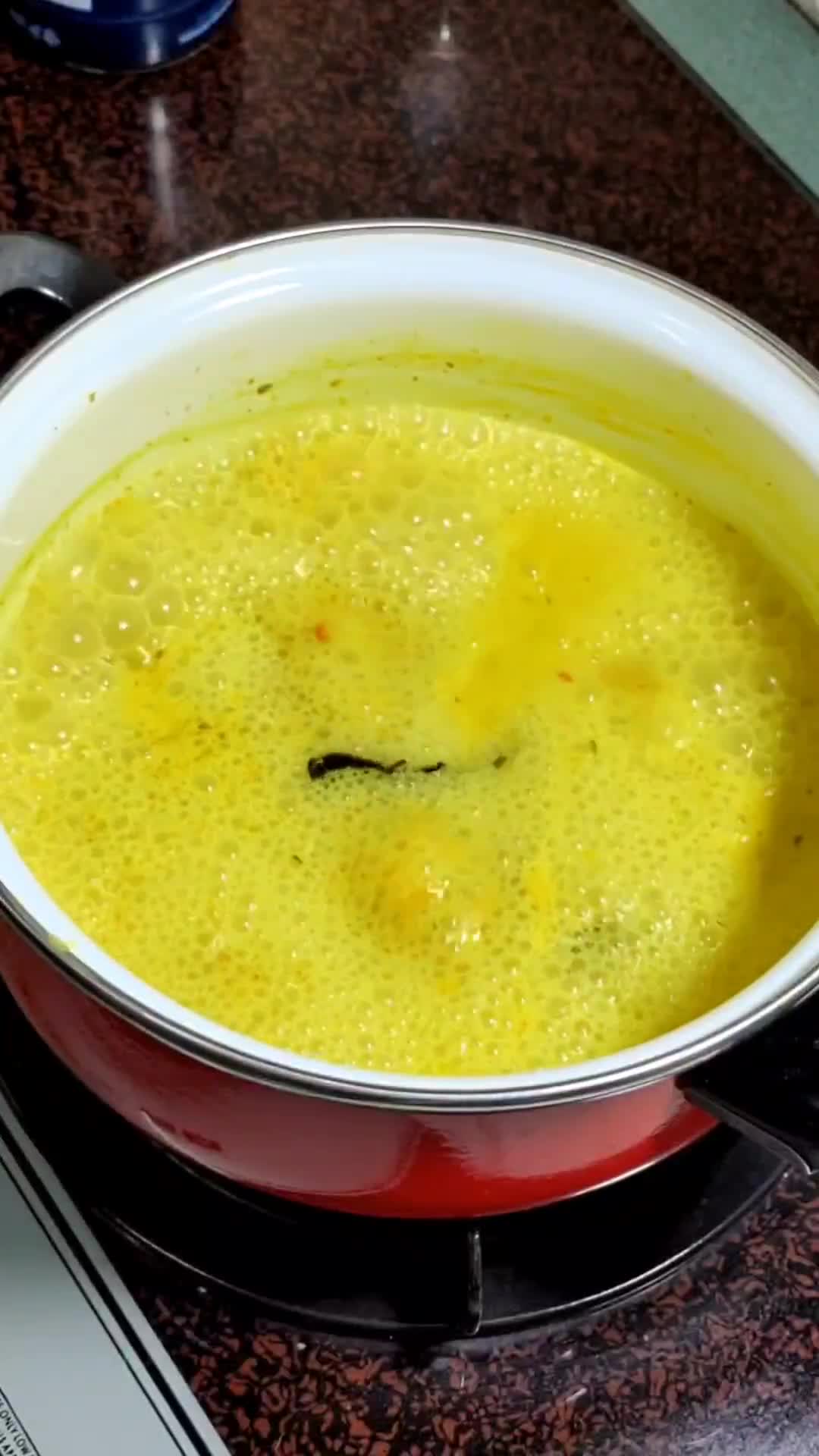 Gambar langkah 6 resipi Pucuk Paku Masak Lemak Cili Api.