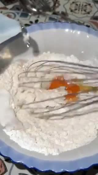 Foto langkah ke 4 dari resep Dadar Gulung Pisang Simple.