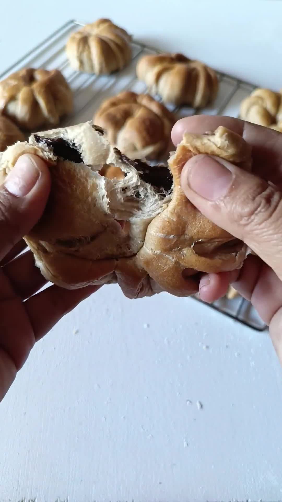 Foto langkah ke 21 dari resep Roti cokelat.