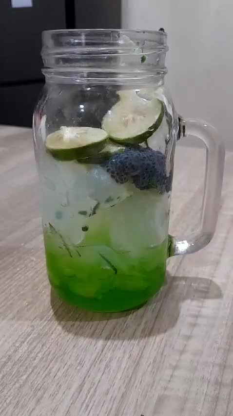 Foto langkah ke 6 dari resep Es kuwut timun serut seger.