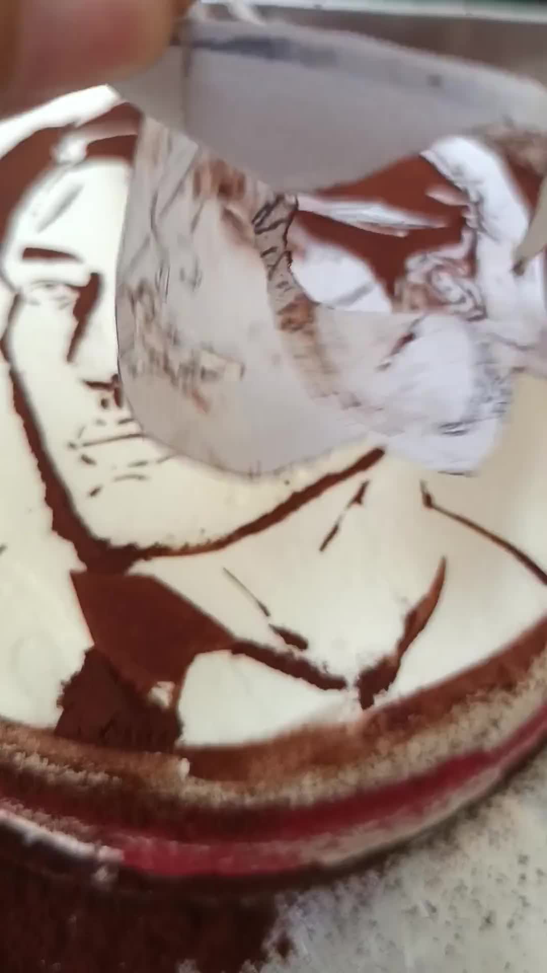 Foto langkah ke 7 dari resep Red Velvet Kukus Tanpa Terigu(Cake Lukis).