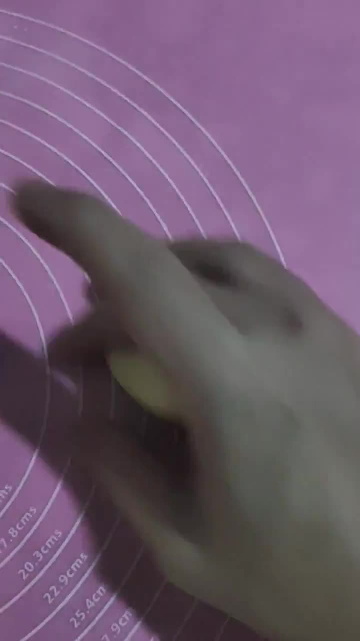 Foto langkah ke 6 dari resep Donat Labu Kuning.