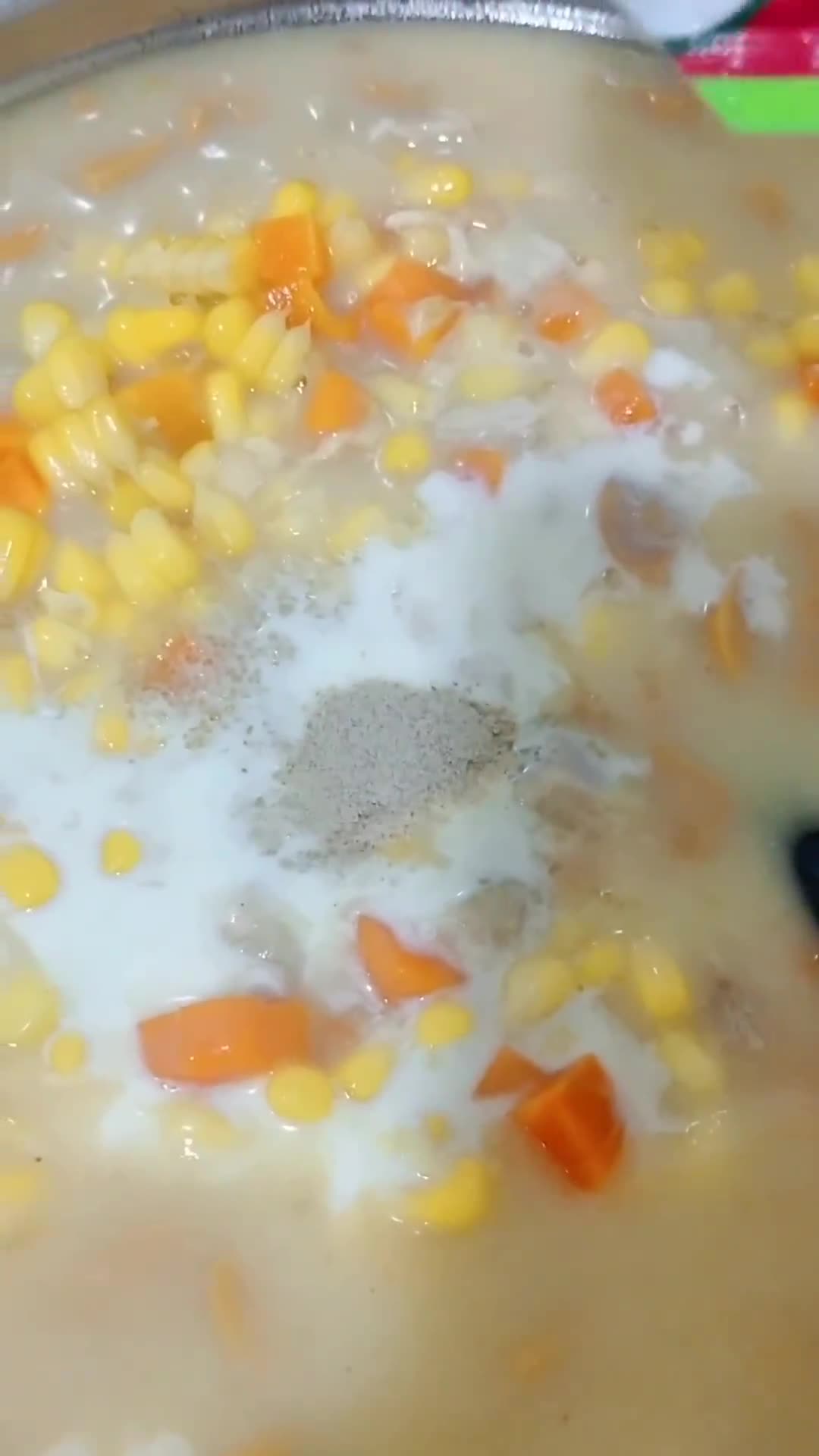 Foto langkah ke 4 dari resep Chicken Pot Pie (Zuppa Soup).