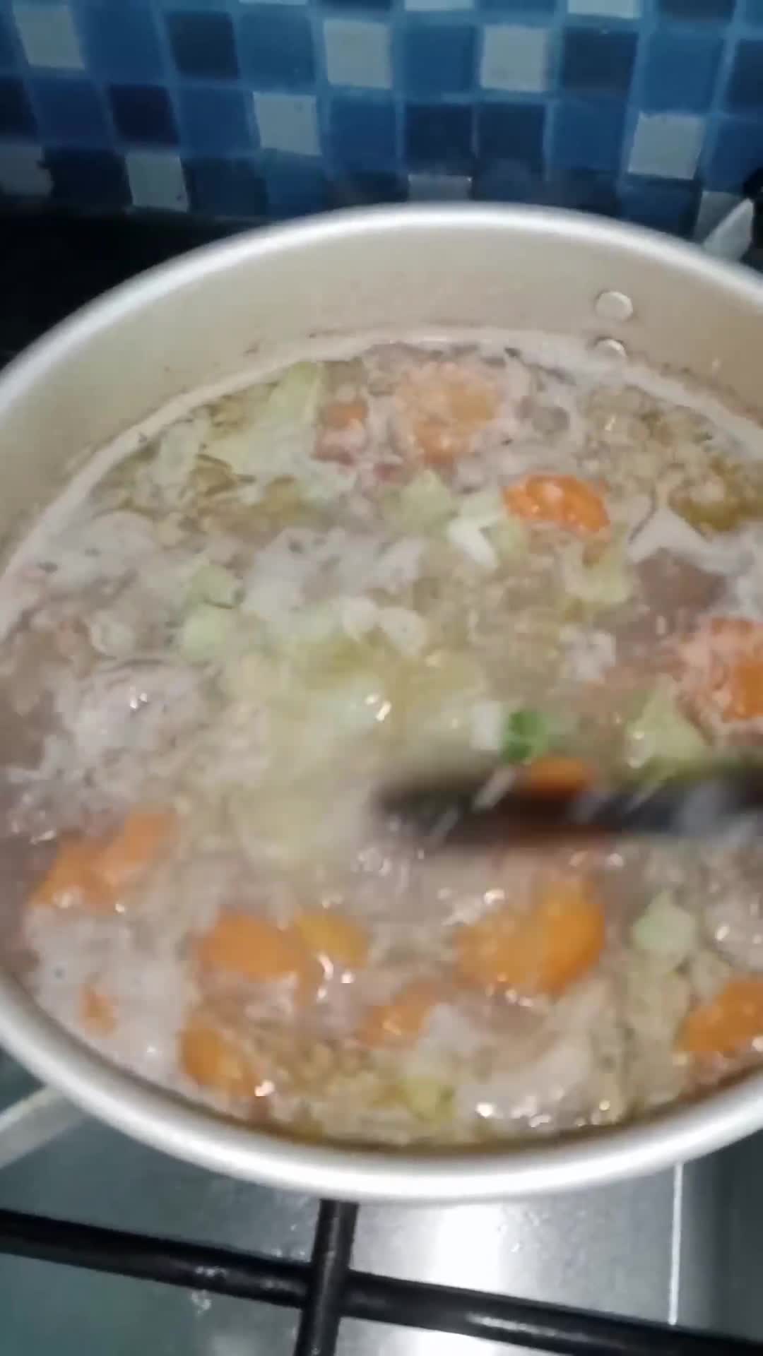 Foto langkah ke 3 dari resep Sop Iga Sapi.