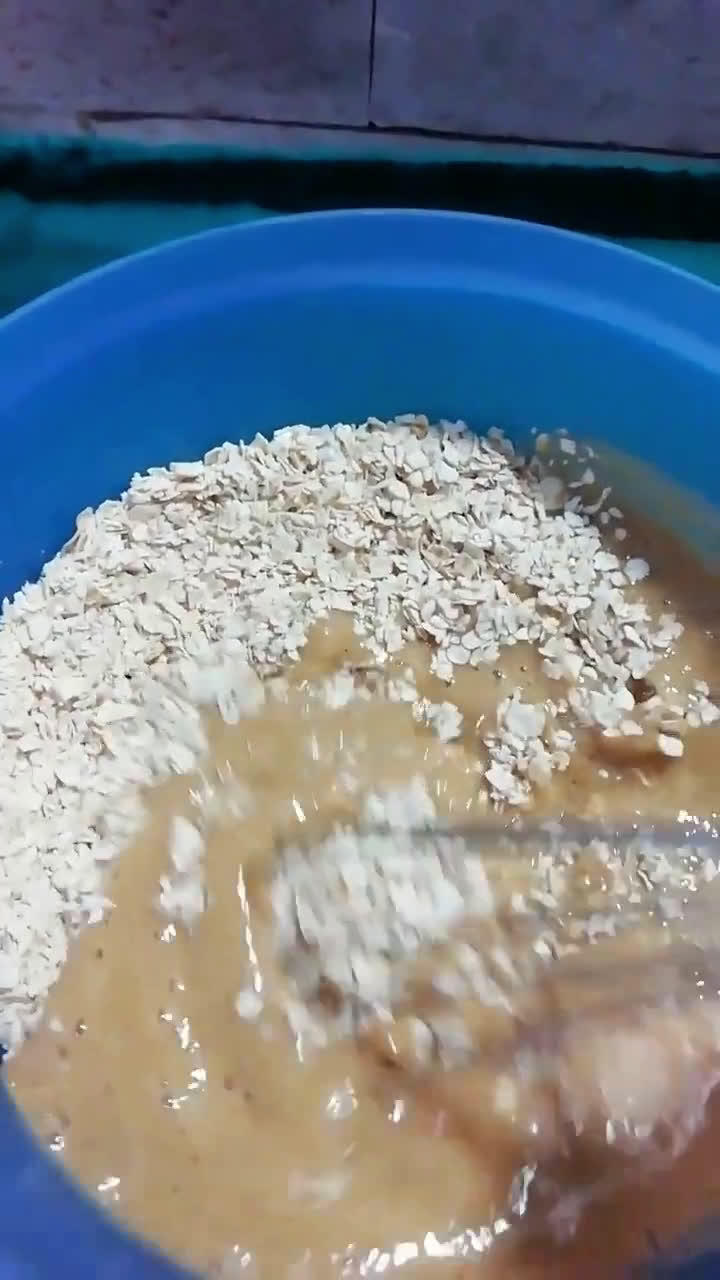 Foto langkah ke 2 dari resep 680.Banana Oatmeal Coconut Cake Diet.
