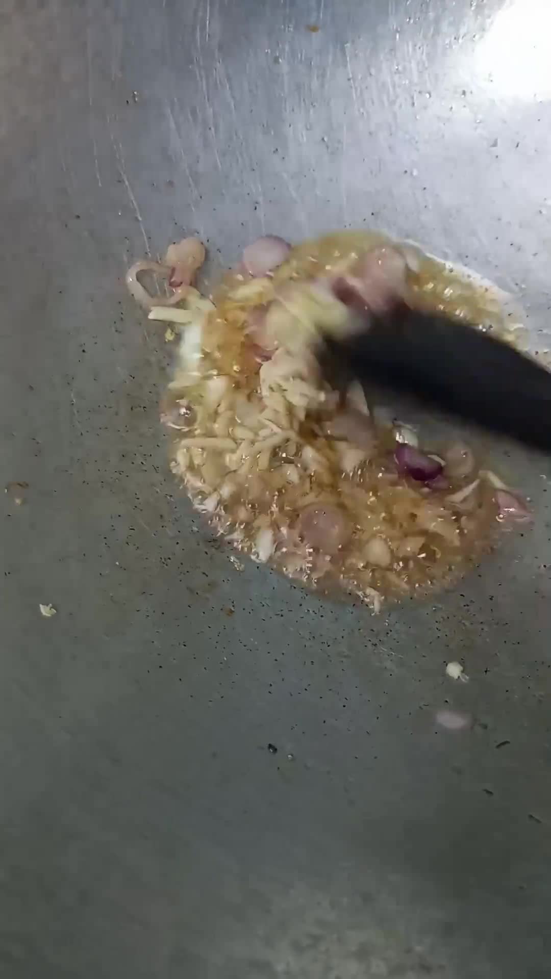 Foto langkah ke 3 dari resep Tumis Pare dan Teri ala rumah.