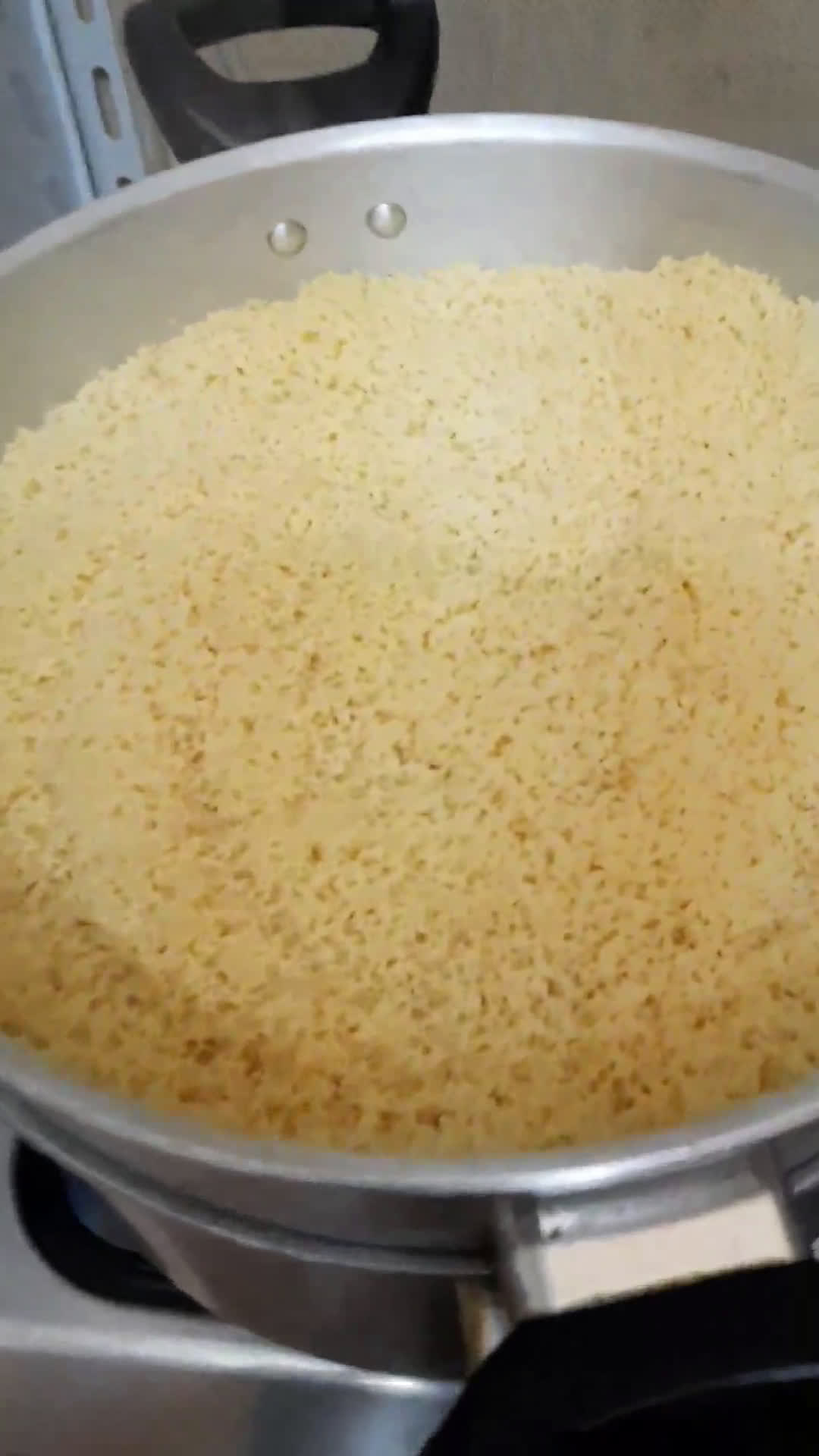 صورة لخطوة 7 من وصفة الكسكس المغربي بالدجاج و الخضار بطريقتي ولا اروع 😋🍗🥔🥕🌶