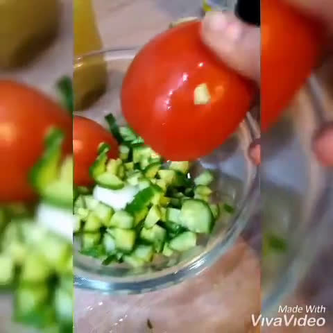 عکس مرحله 1 از دستور سالاد شیرازی 🍅🥒