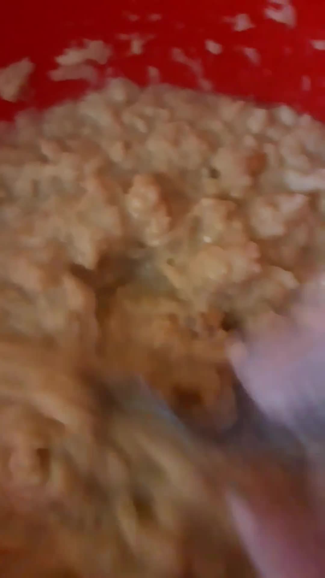 Foto del paso 4 de la receta: Budín de pan 2 versiones con pasas y solo 😋
