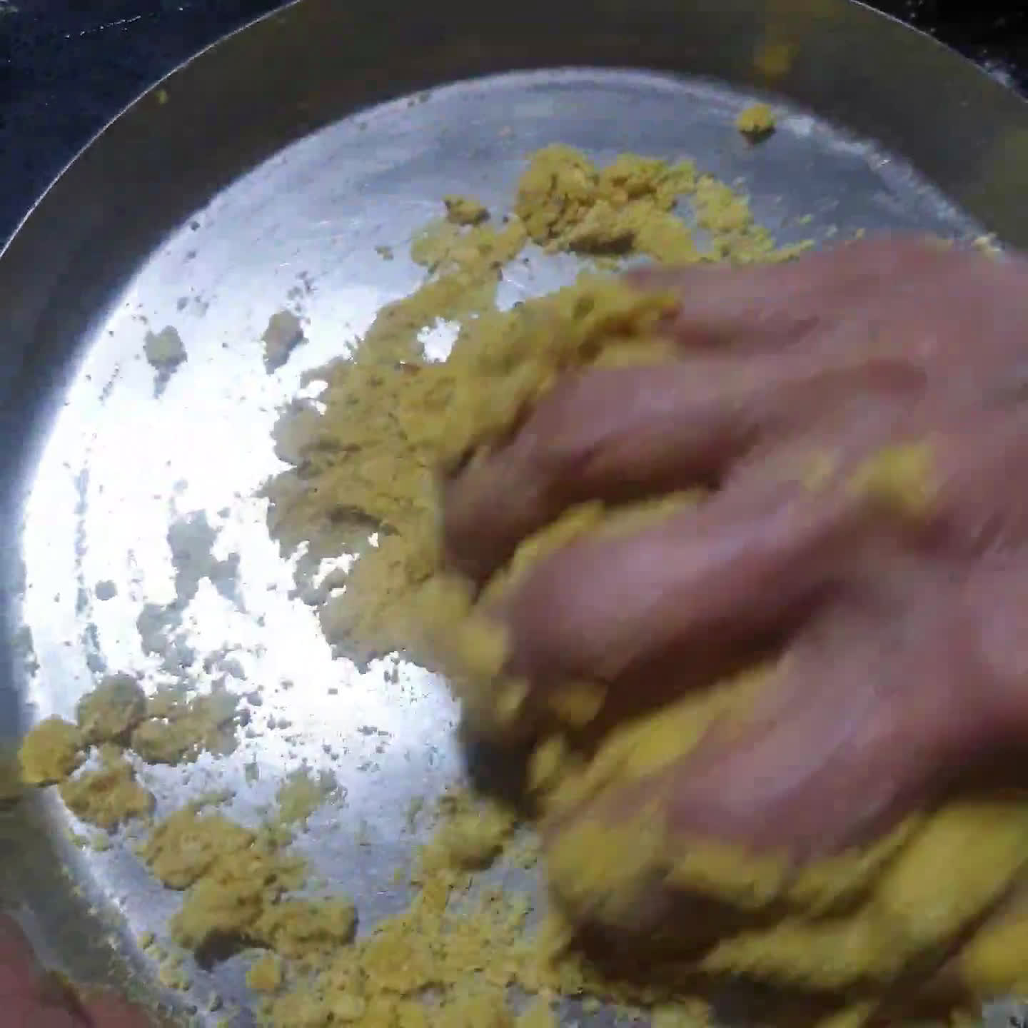 તીખા શક્કરપારા (Tikha shakrpara recipe in Gujarati) રેસીપી સ્ટેપ5ફોટો