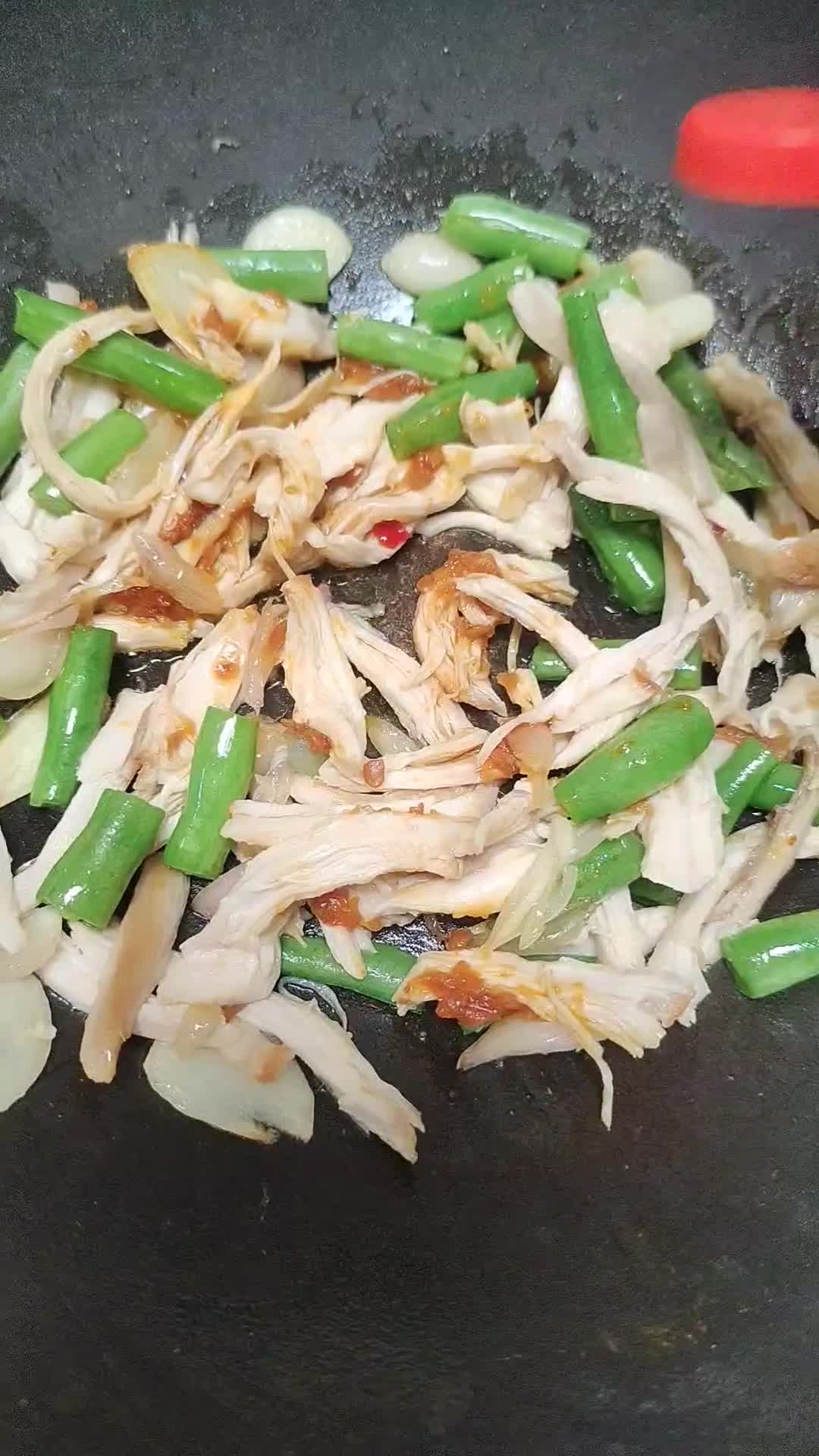 Foto langkah ke 3 dari resep Tumis Ayam Buncis.