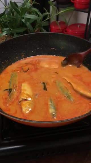 Gambar langkah 3 resipi Gulai Ikan Kembung.
