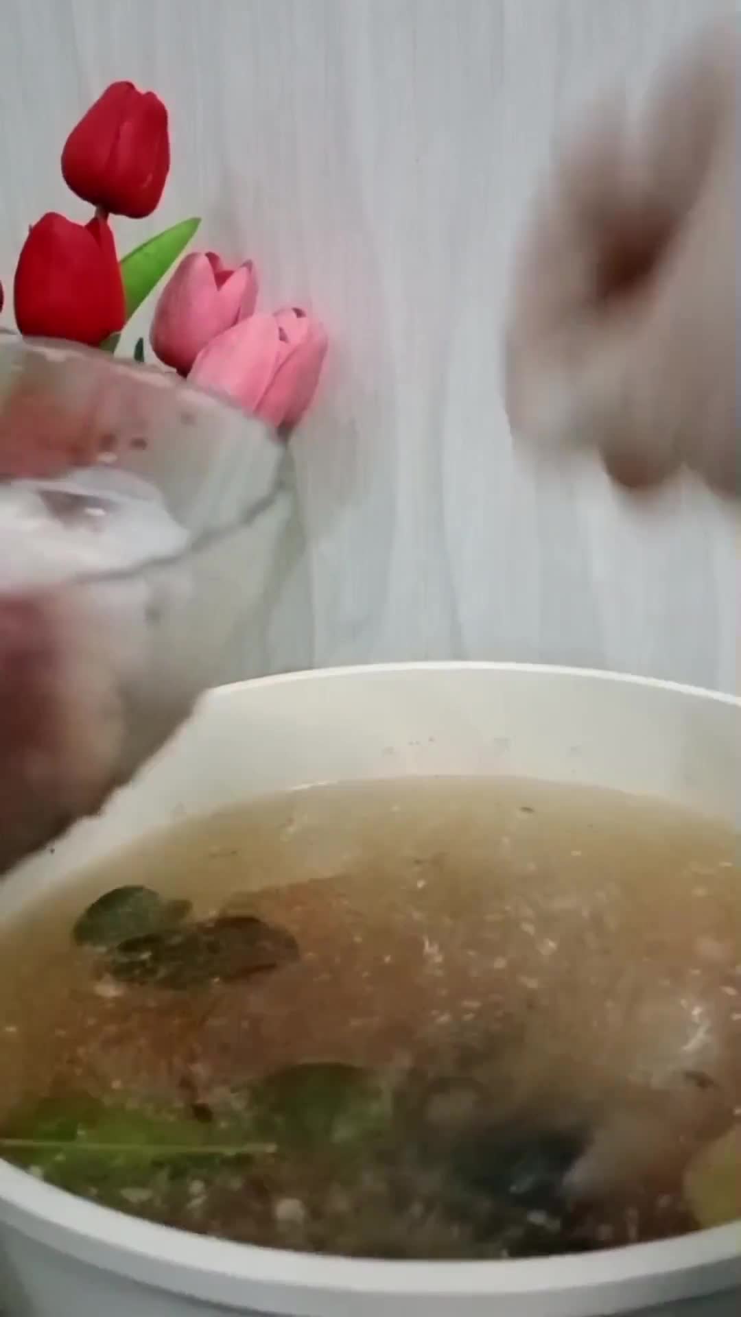 Foto langkah ke 5 dari resep Sup Jamur Kuping.