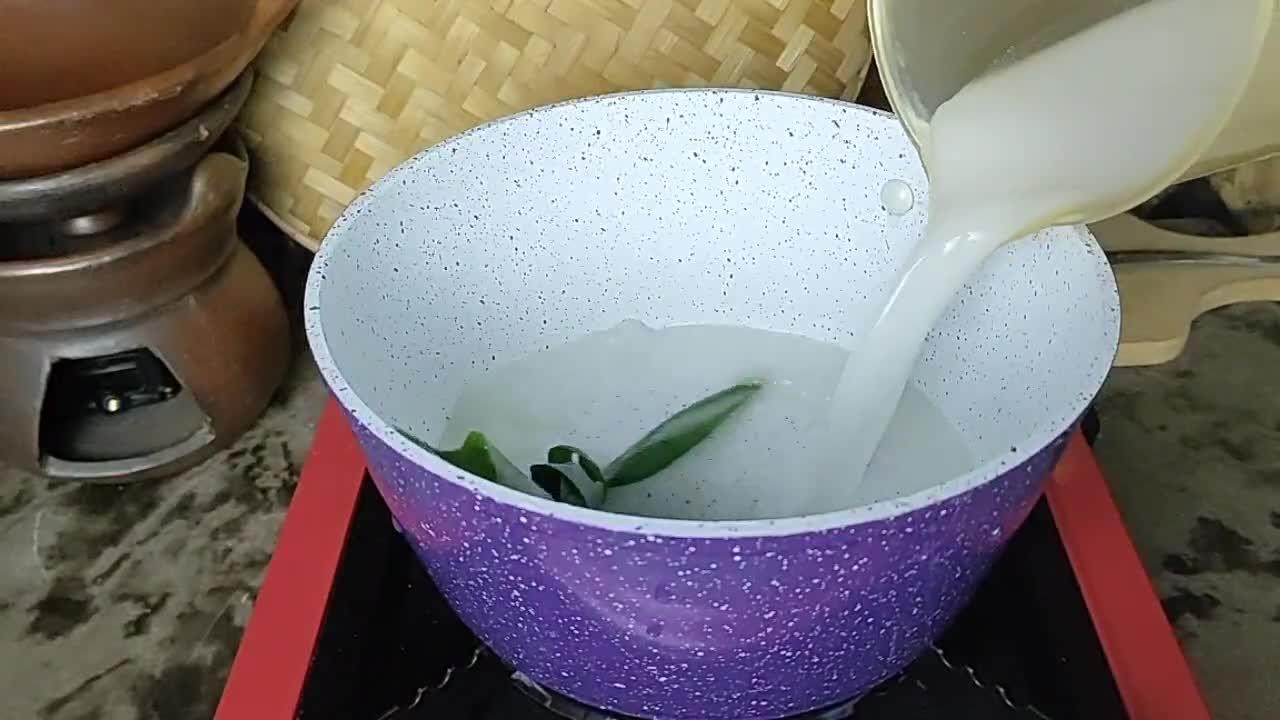 Foto langkah ke 3 dari resep Ketan Pandan Susu Keju (562).