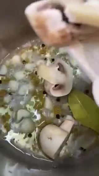 Фото кроку 6 до Смачні мариновані печериці 🍄.