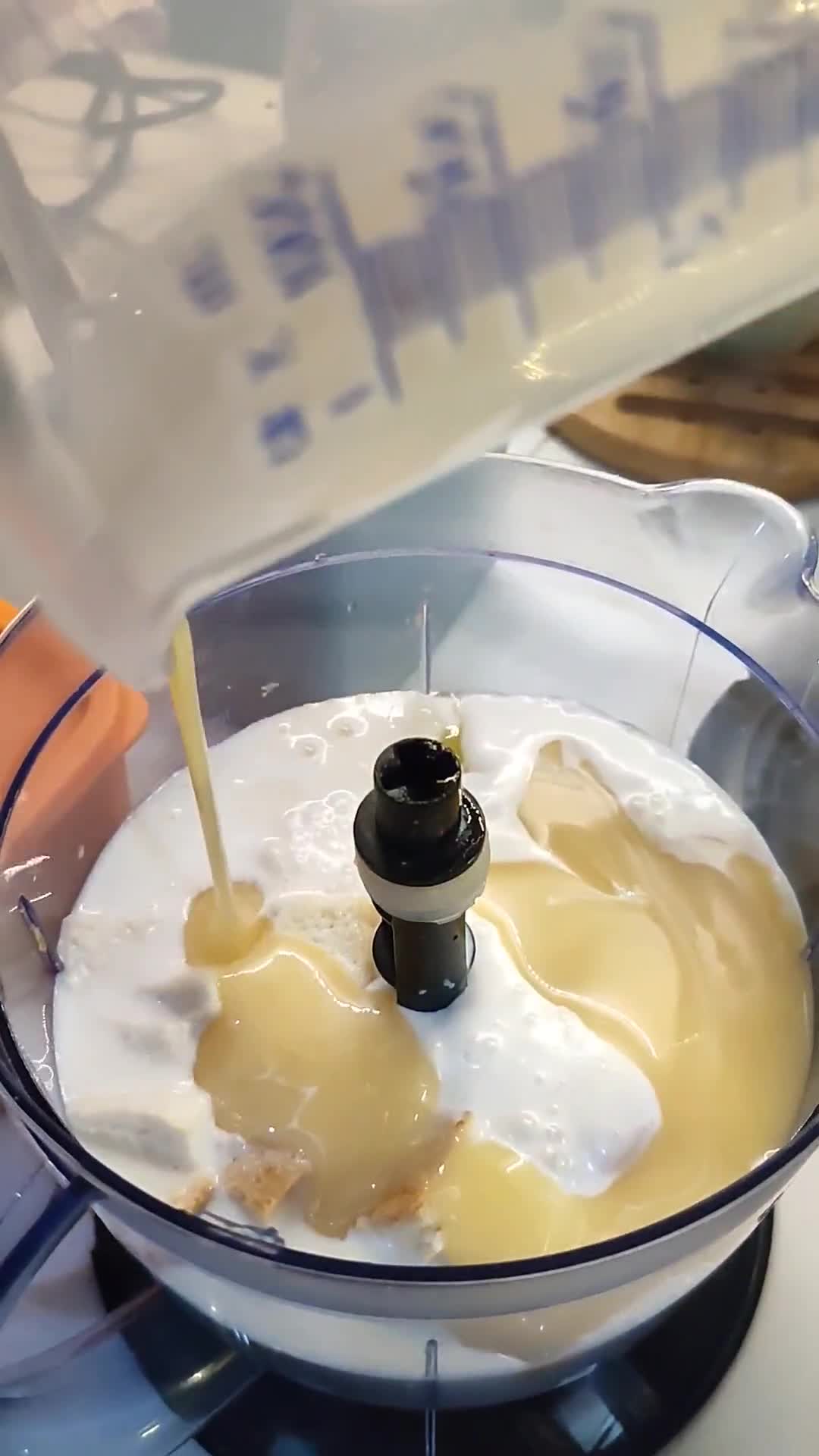 Foto langkah ke 3 dari resep Puding roti karamel.