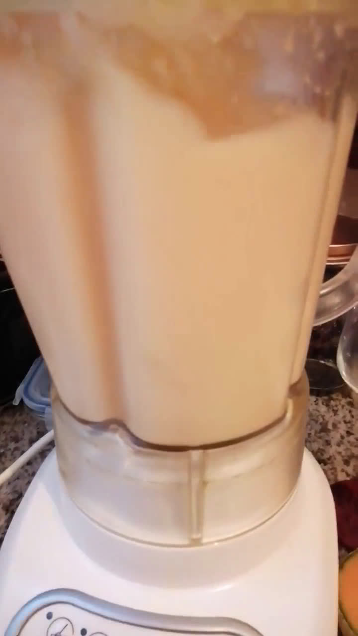 Une image de l'étape 2 de Smoothie melon canari cantaloup🍋.