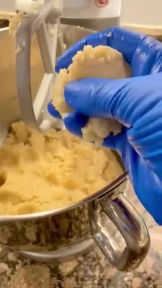 Foto del paso 4 de la receta: Empanadillas de anís rellenas con dulce de Boniato