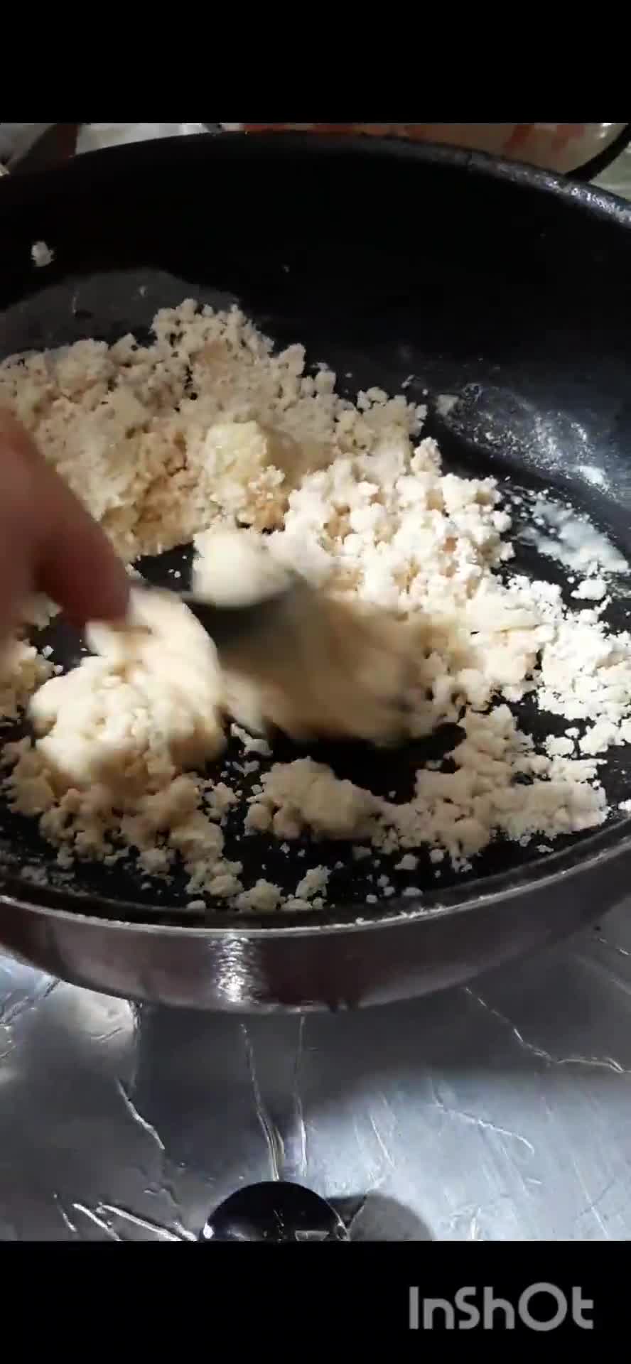 عکس مرحله 2 از دستور کاچی (قیماق کرمانشاهی) با آرد گندم