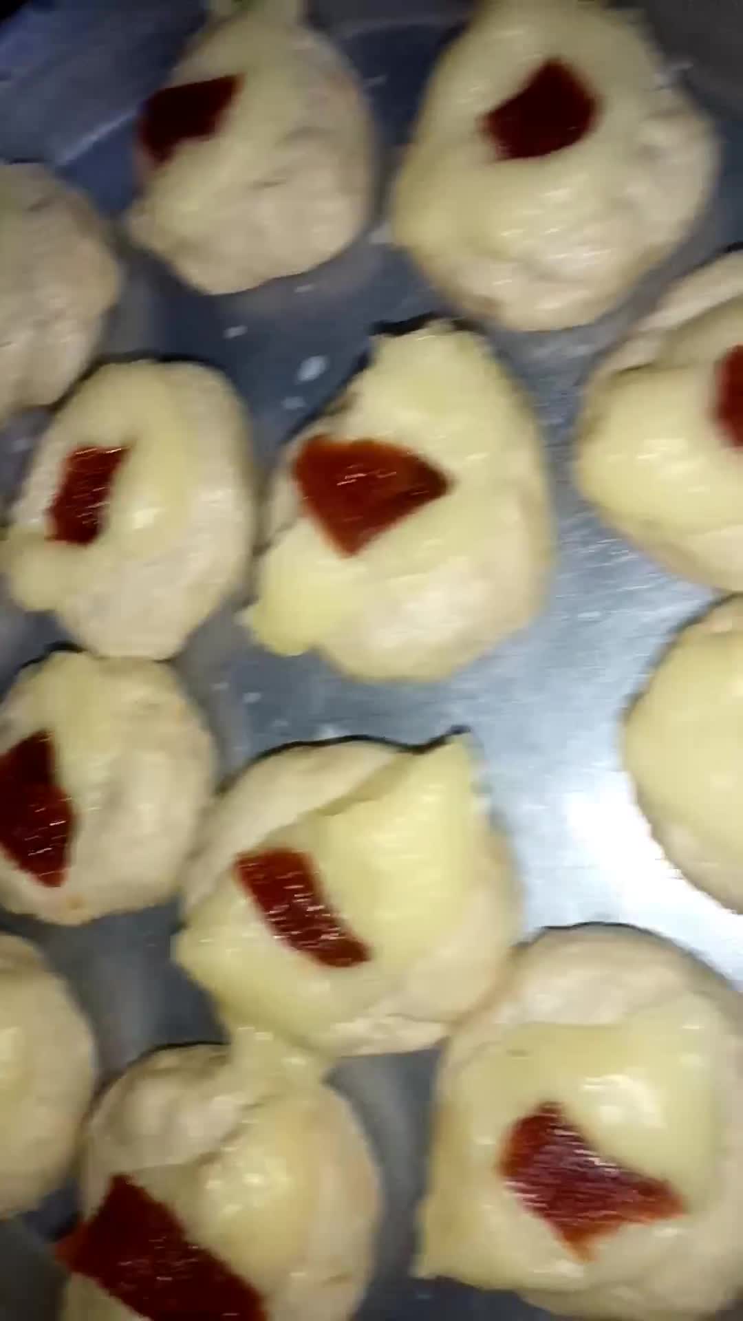 Foto del paso 11 de la receta: Facturas fáciles con crema pastelera y membrillo