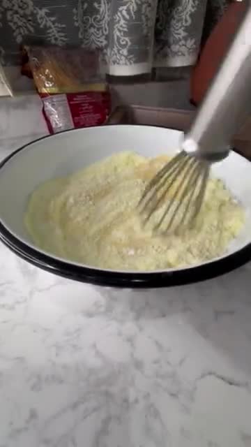 صورة لخطوة 2 من وصفة بسبوسه مقرمشه