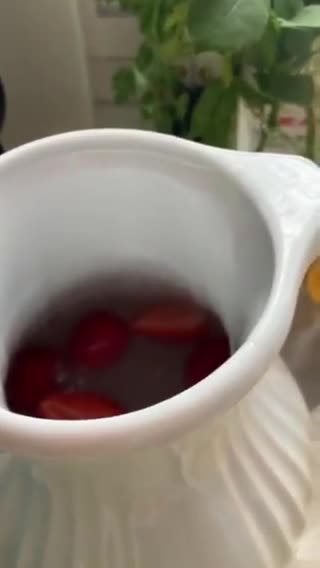 Foto del paso 2 de la receta: “Sangría” sin alcohol y sin azúcar, para niños