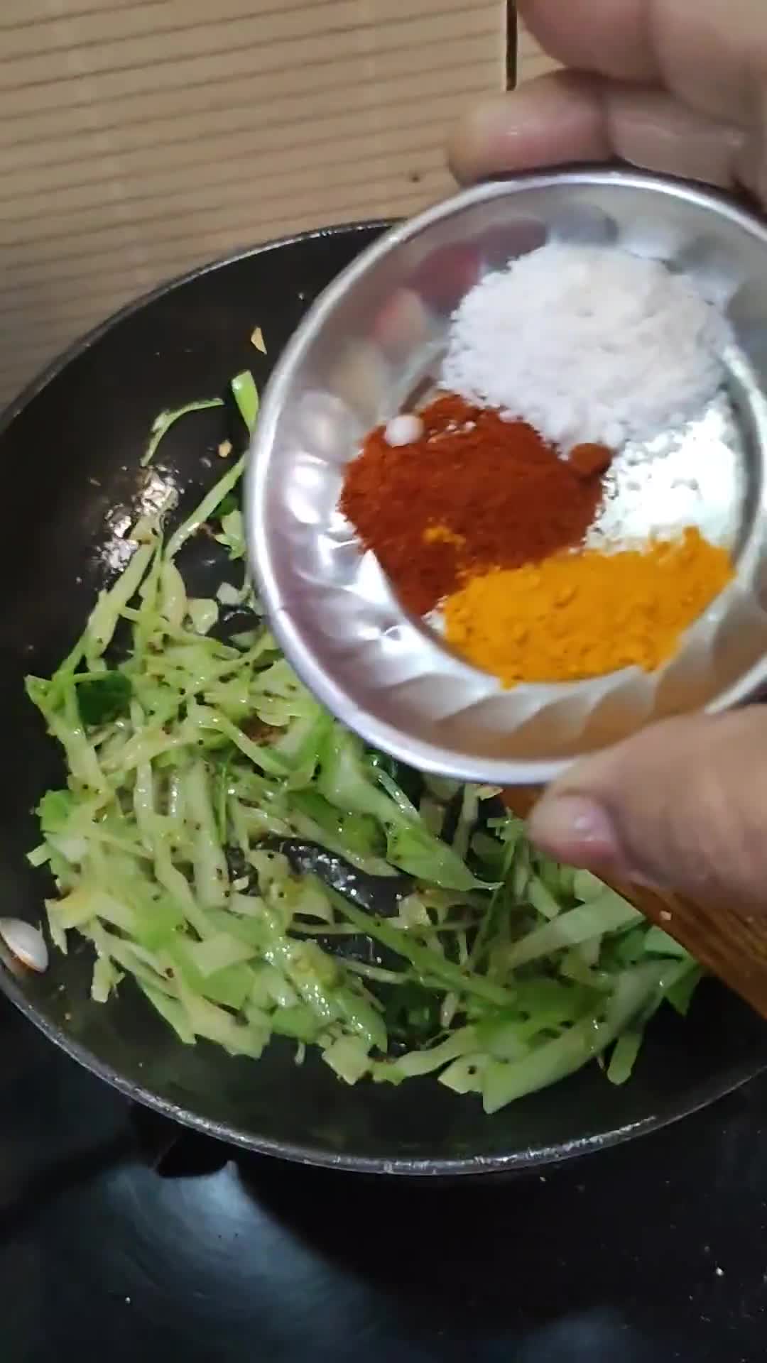 तिरंगा पनीर दोसा(tiranga paneer dosa recipe in hindi) रेसिपी चरण 2 फोटो