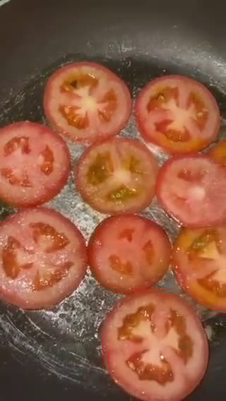 صورة لخطوة 1 من وصفة بيض بالطماطم